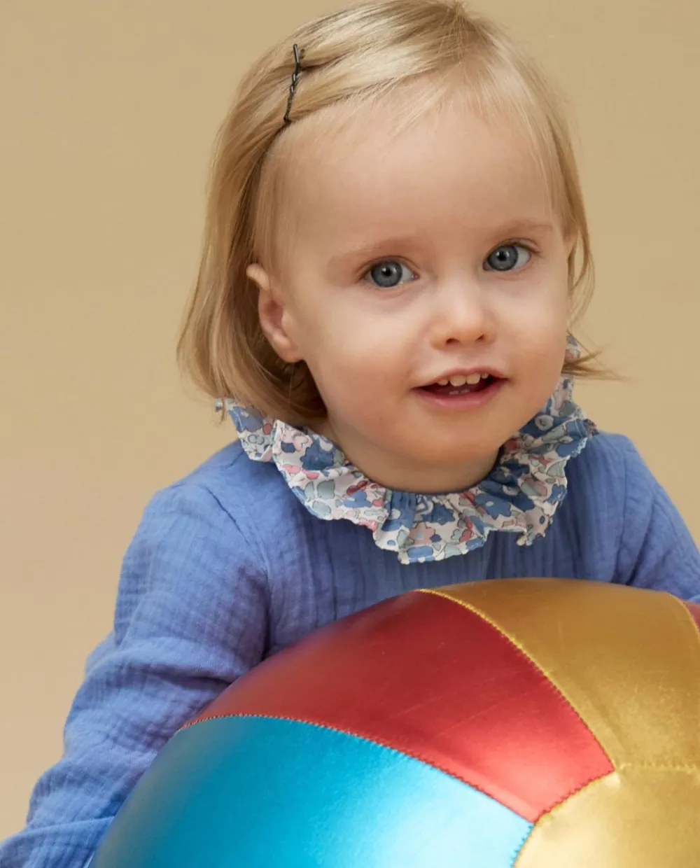 barboteuse_gaze_de_coton_bleu_col_en_tissu_liberty_2.webp Acanthe Barboteuse gaze de coton col en tissu Liberty Bleu Cheap