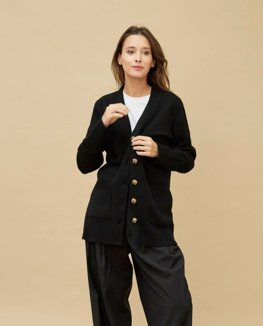 cardigan_v_noir__cachemire_4.webp Acanthe Cardigan V 100% cachemire Noir Discount