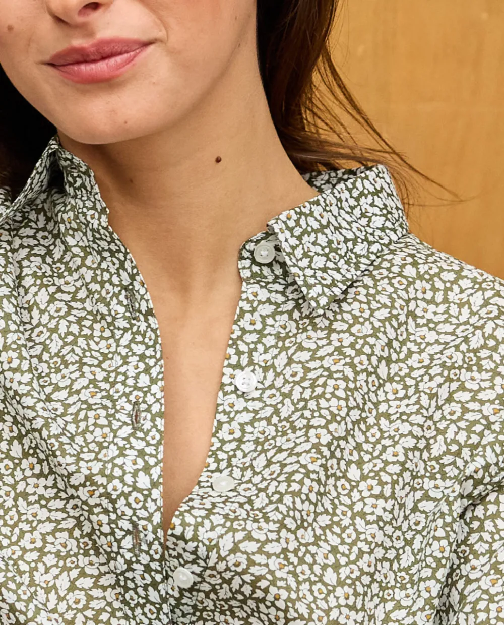 chemisier_classique_pli_rond_en_tissu_liberty_feather_meadow_2.webp Acanthe Chemisier classique pli rond en tissu Liberty Feather Meadow LibertyFeatherMeadow Best Sale