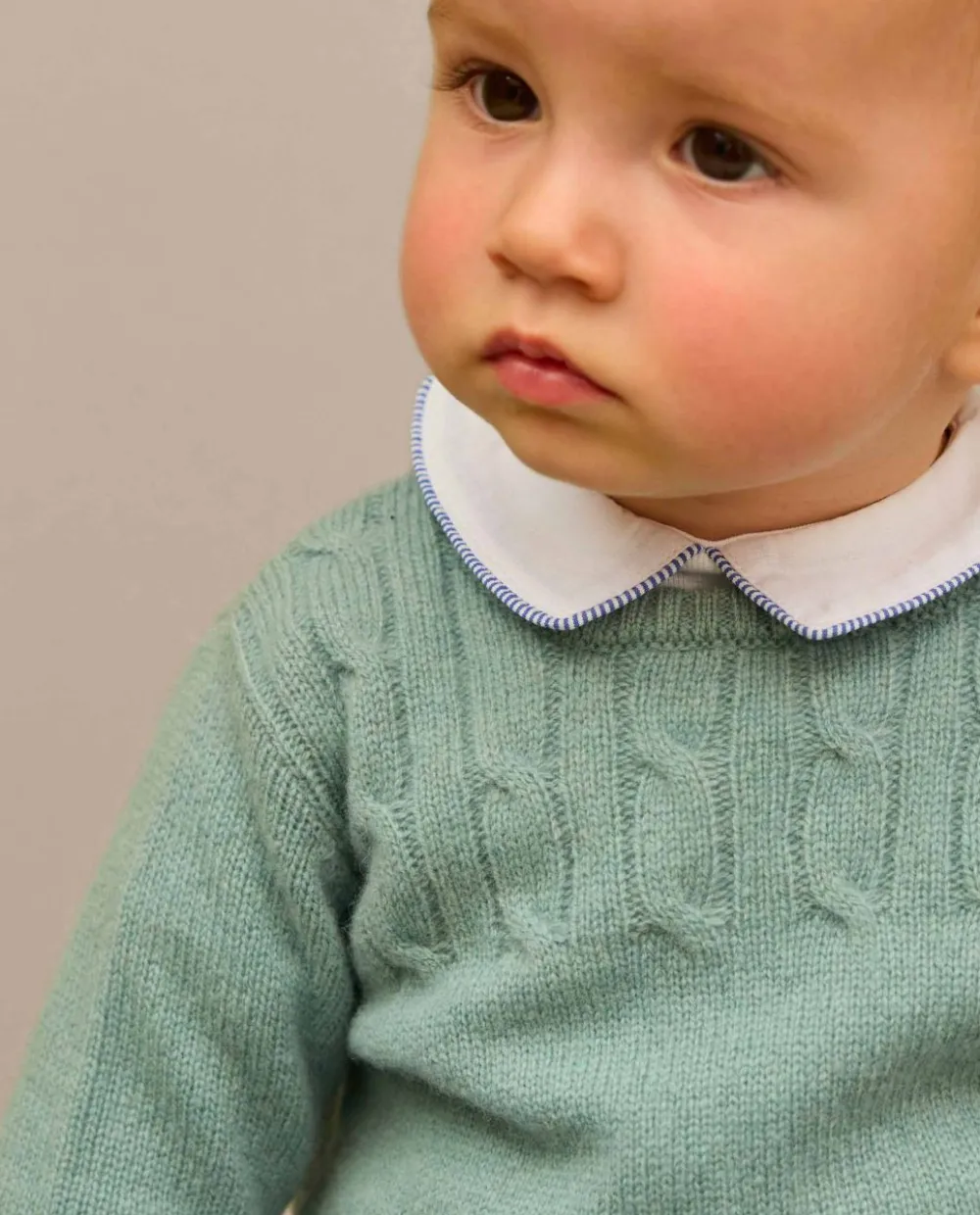 pull_col_rond_torsade_vert_deau__lambswool_2.webp Acanthe Pull col rond torsade vert d'eau 100% lambswool vertd'eau Shop