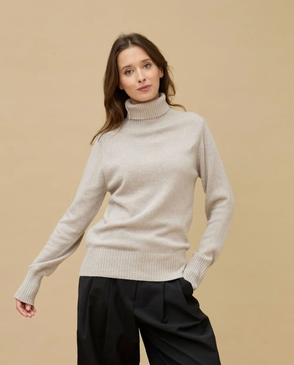 pull_col_roul_lainecachemire_beige_7.webp Acanthe Pull col roulé laine-cachemire Beige Clearance