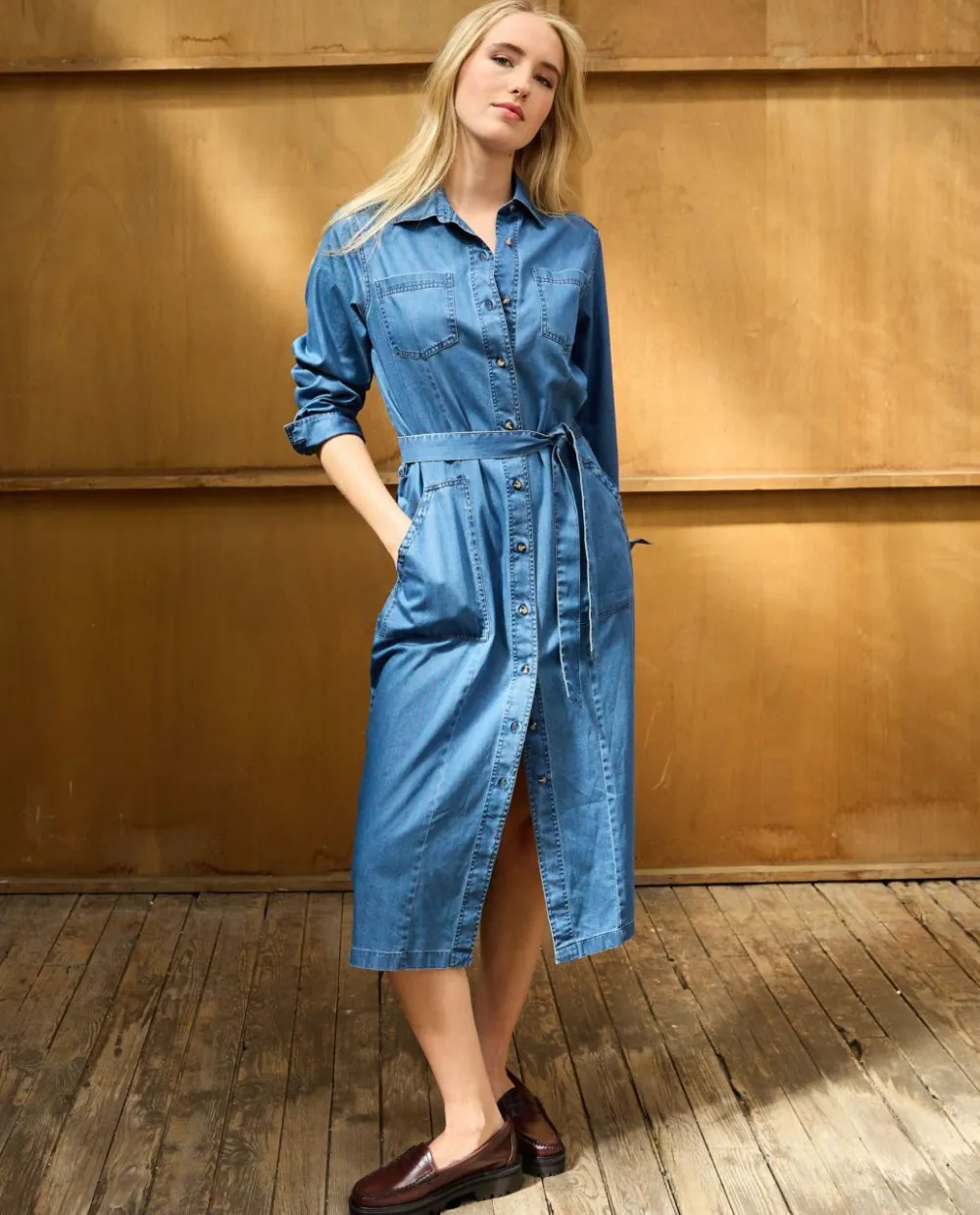 robe_milongue_en_denim_3.webp Acanthe Robe mi-longue en Denim Outlet